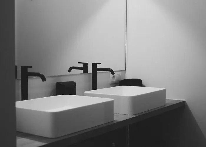 Appartement Design Met Zonnig Terras Bij Gravensteen Gand