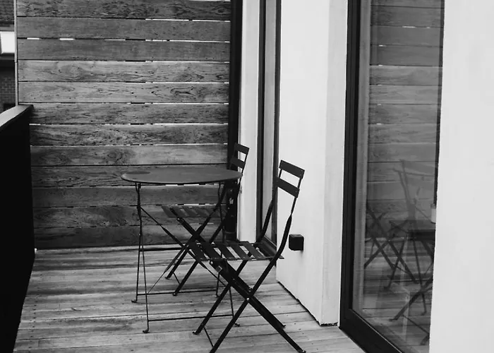 Design Met Zonnig Terras Bij Gravensteen *